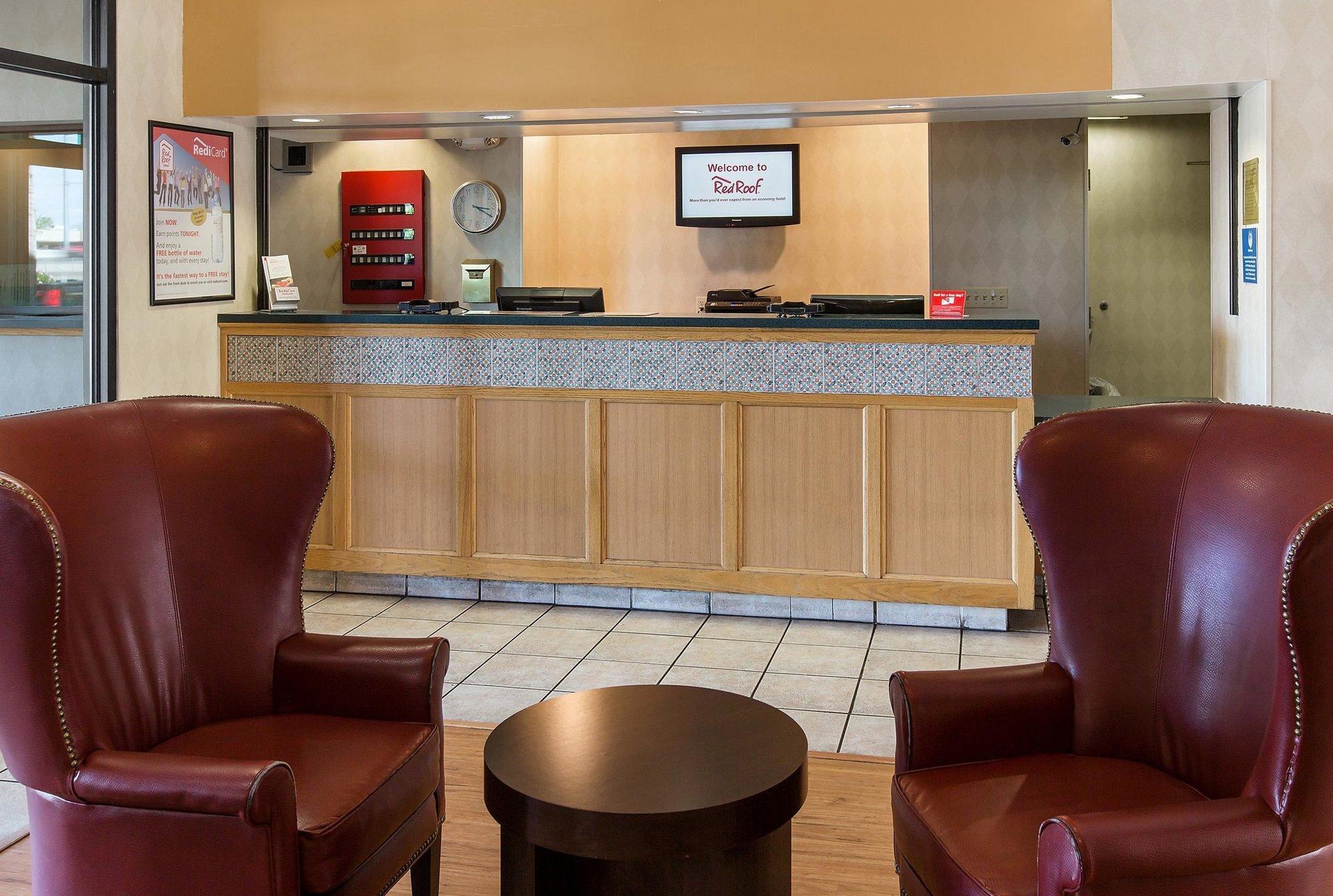 Red Roof Inn Phoenix North - I-17 At Bell Rd Экстерьер фото